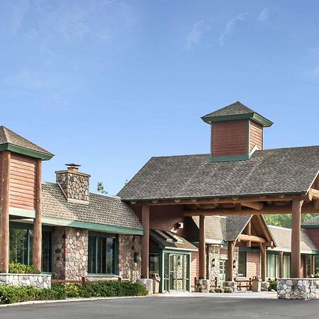 Rhinelander Quality Inn מראה חיצוני תמונה