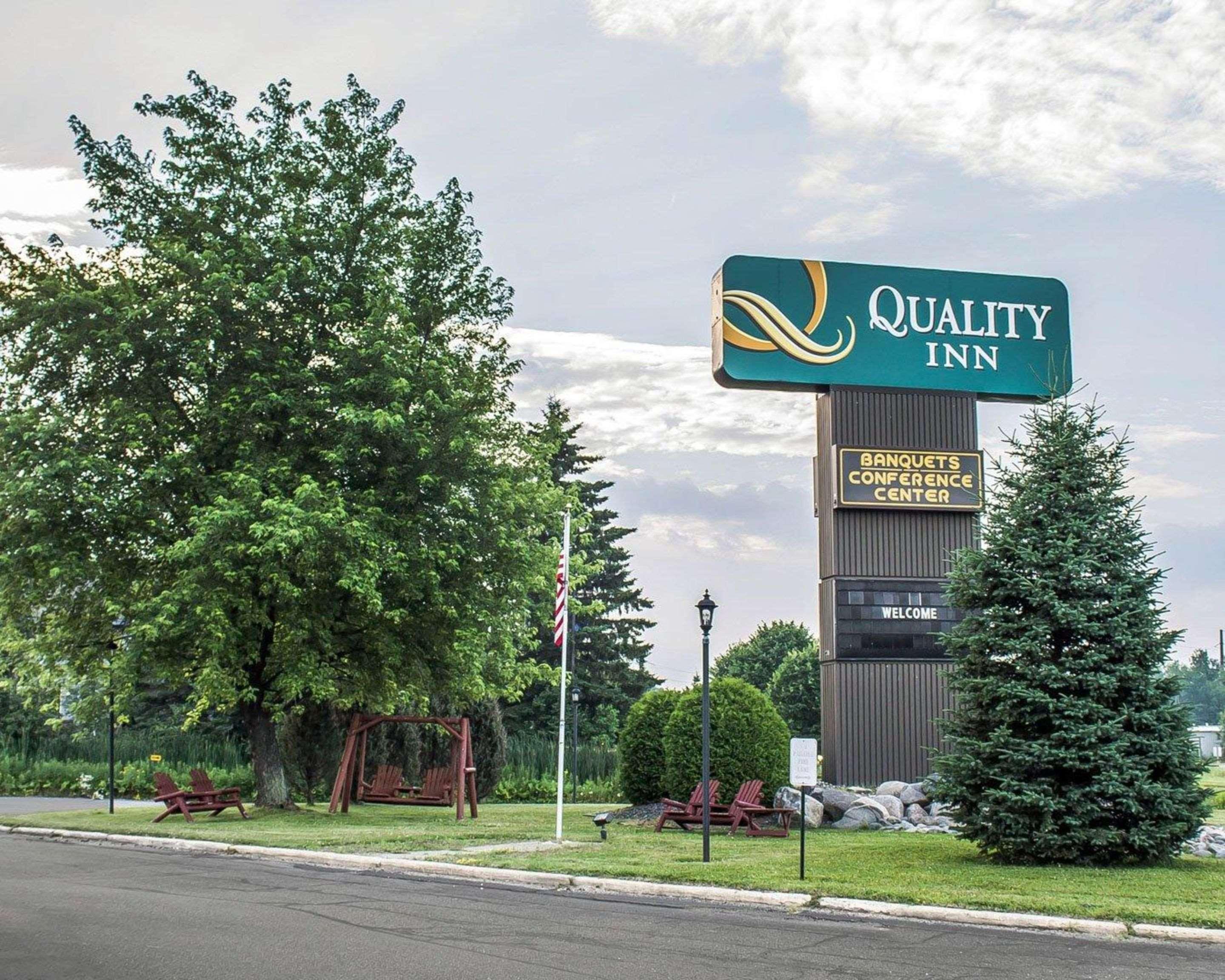Rhinelander Quality Inn מראה חיצוני תמונה