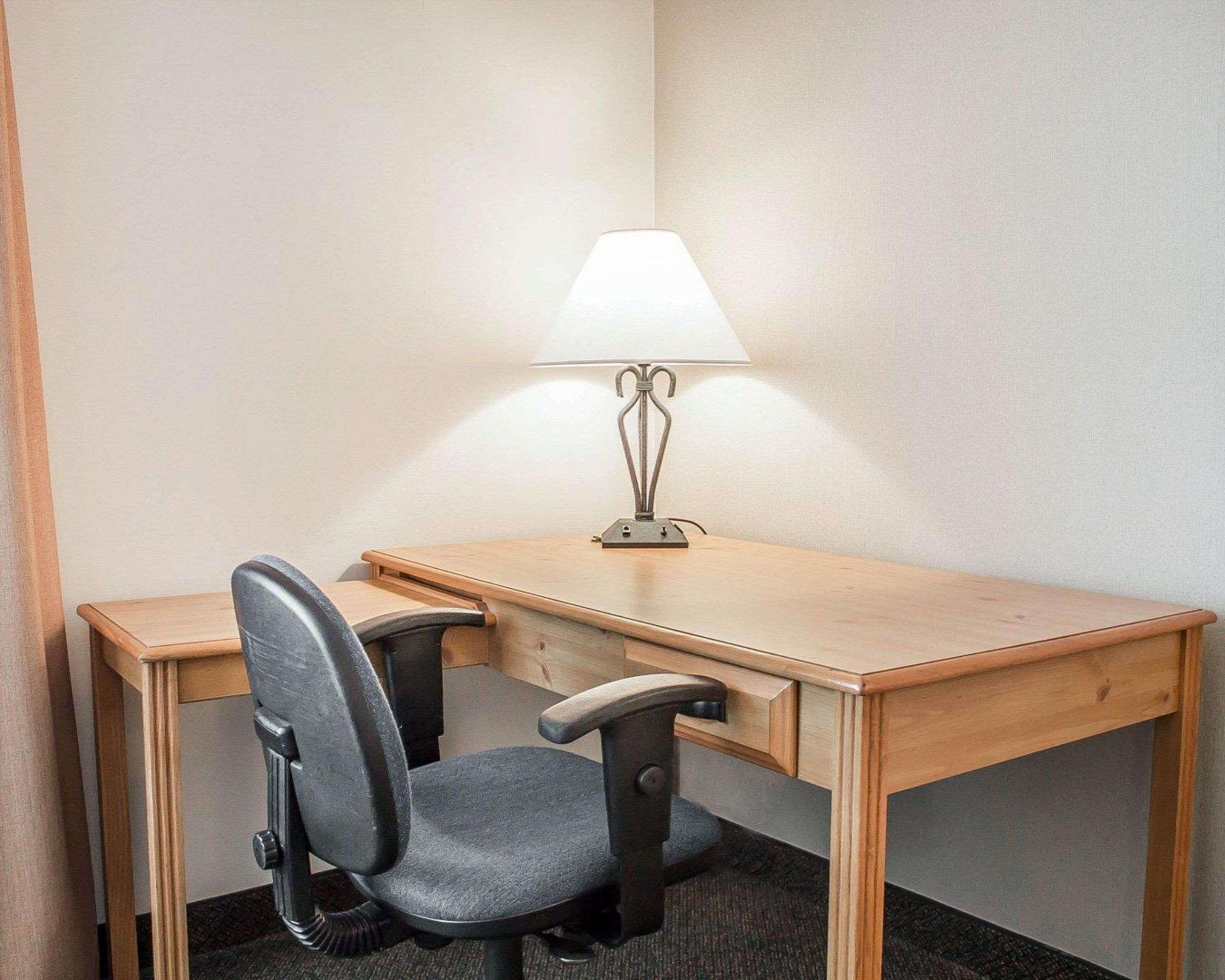 Rhinelander Quality Inn מראה חיצוני תמונה