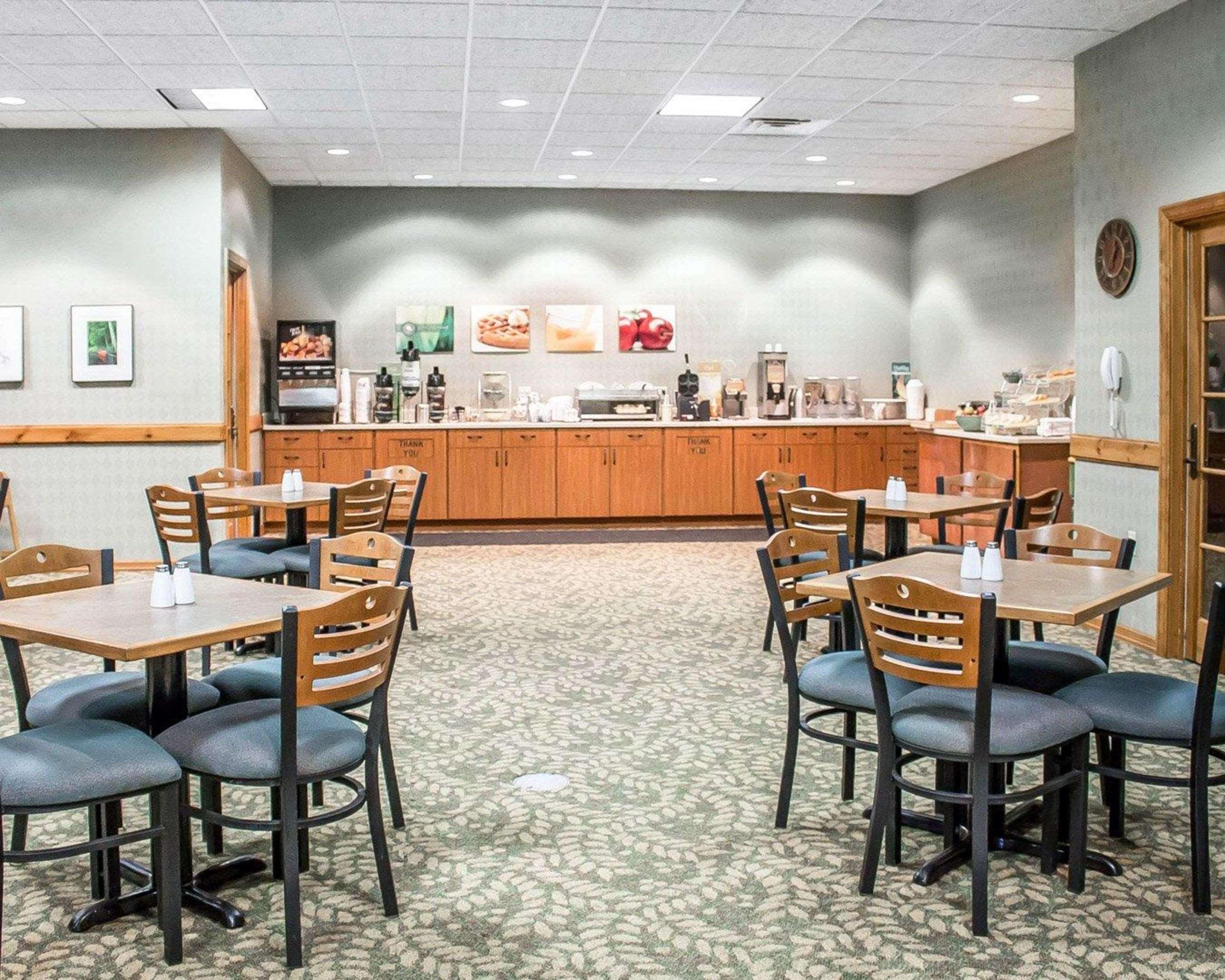 Rhinelander Quality Inn מראה חיצוני תמונה