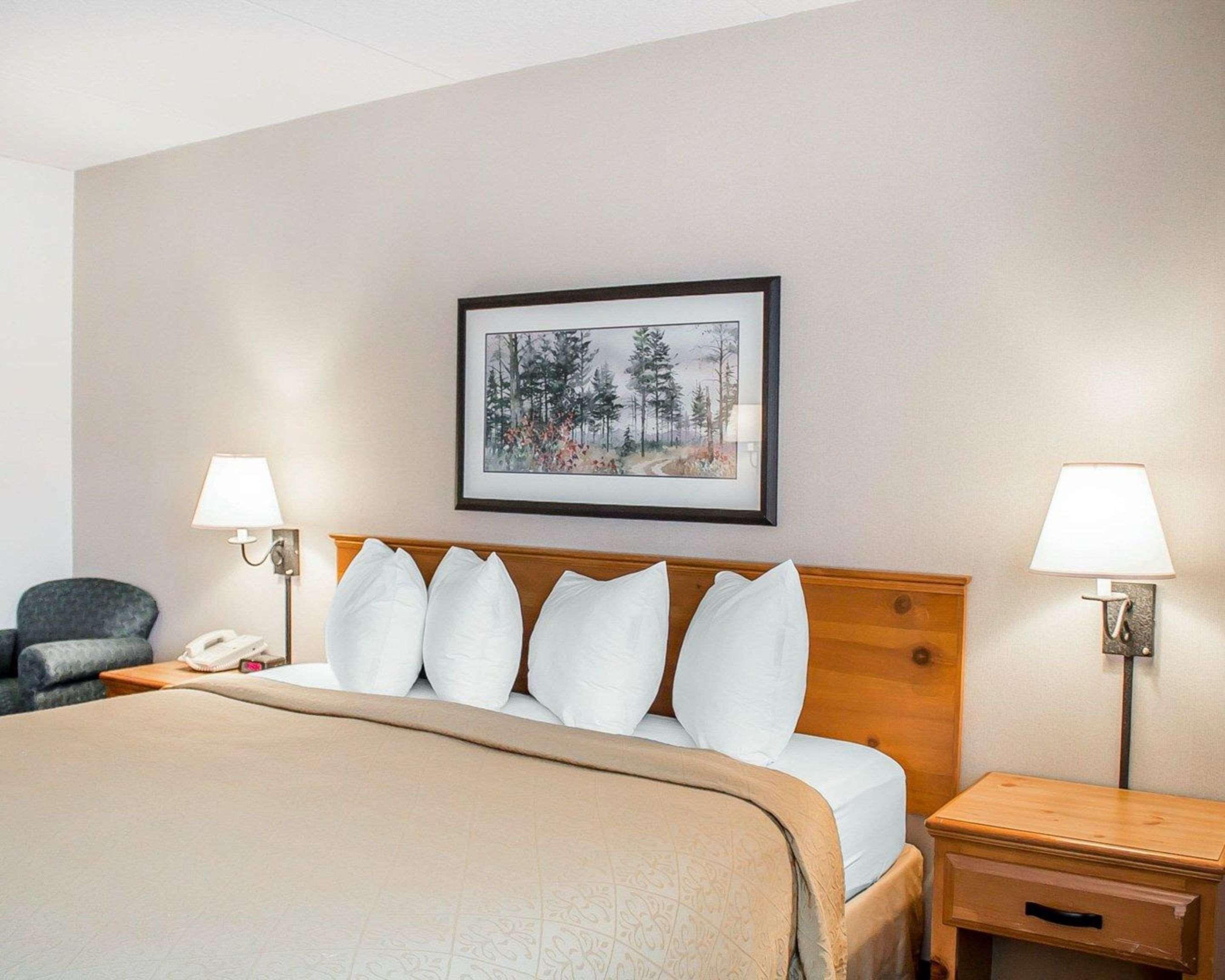 Rhinelander Quality Inn מראה חיצוני תמונה