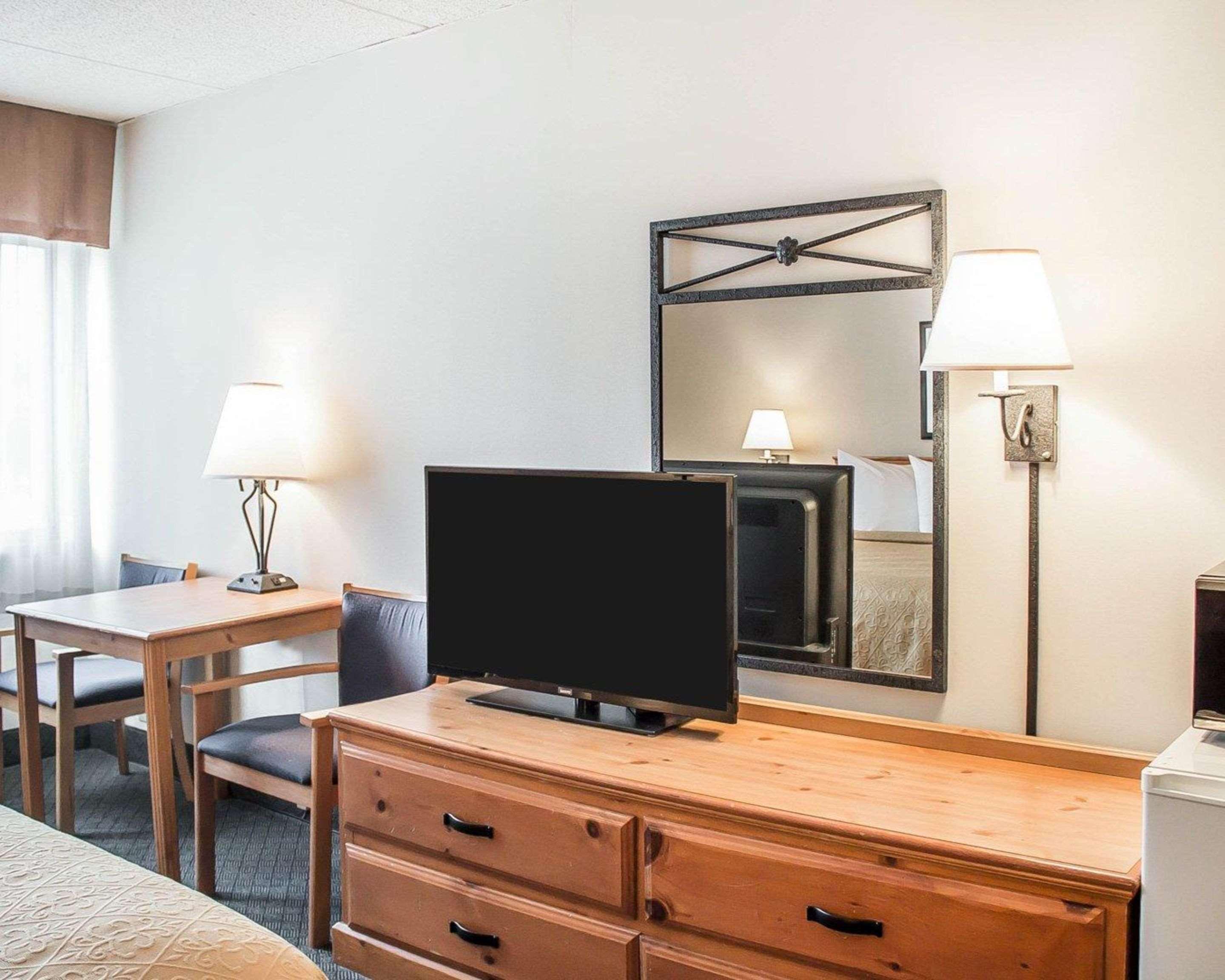 Rhinelander Quality Inn מראה חיצוני תמונה