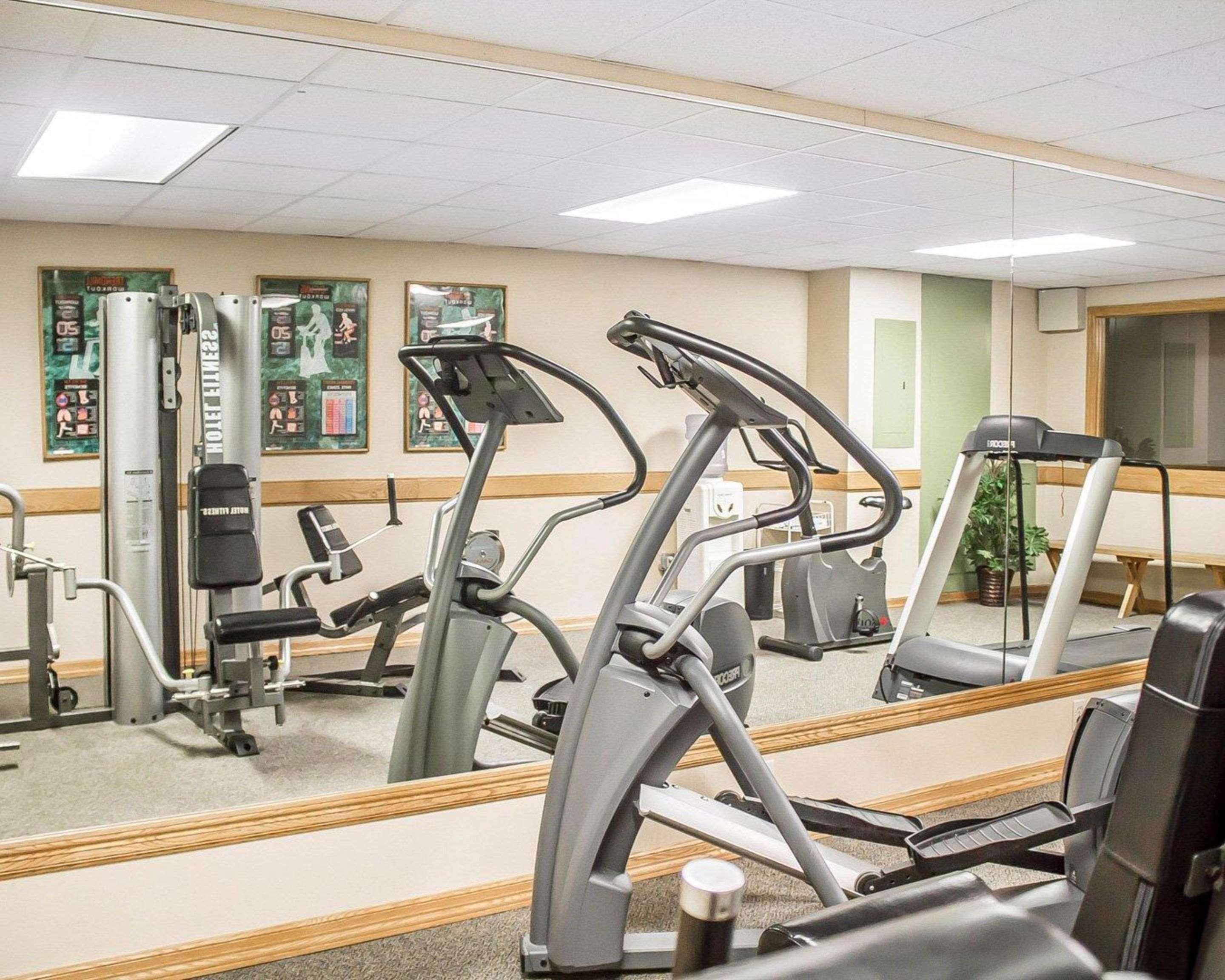 Rhinelander Quality Inn מראה חיצוני תמונה