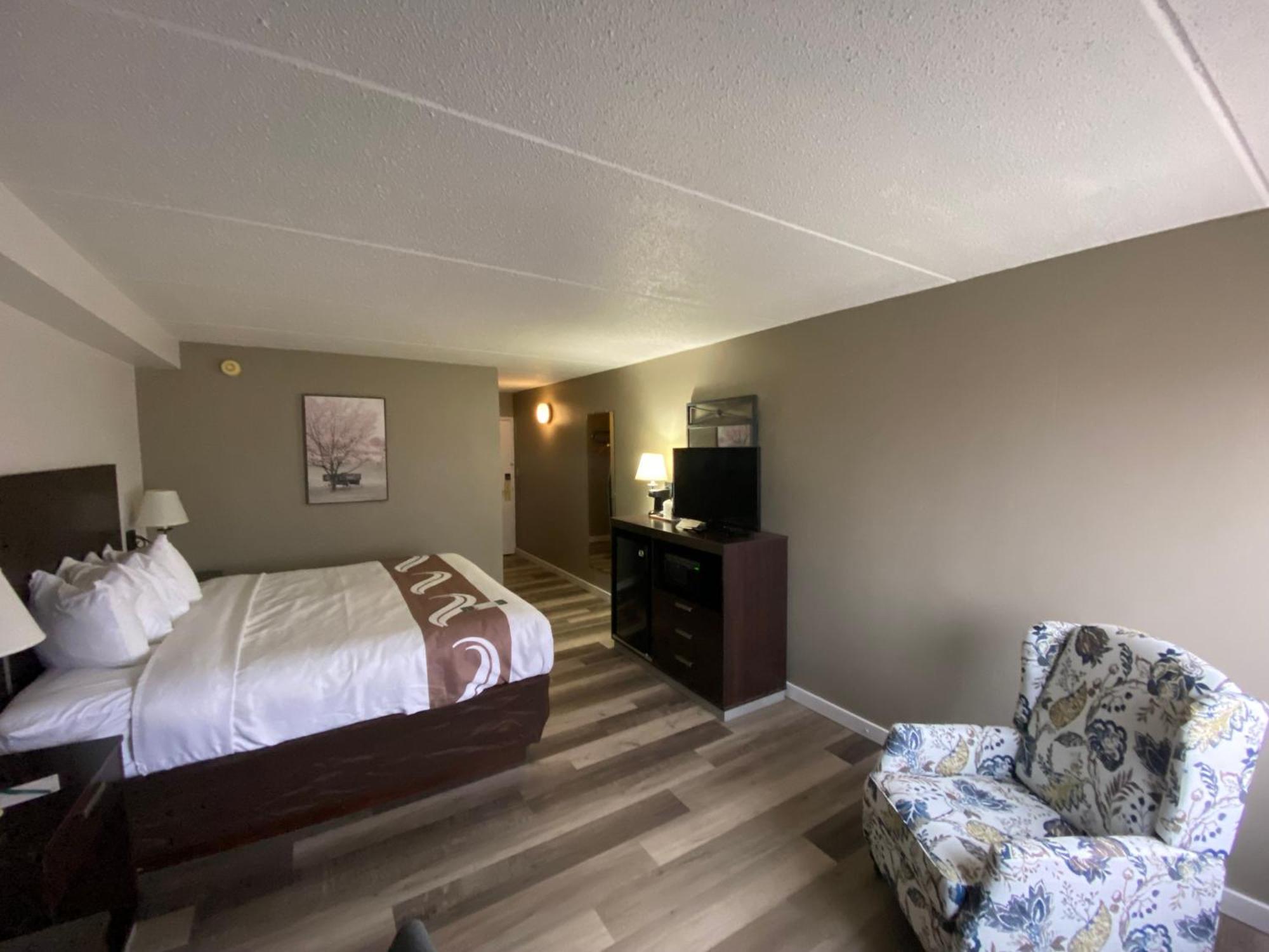 Rhinelander Quality Inn מראה חיצוני תמונה