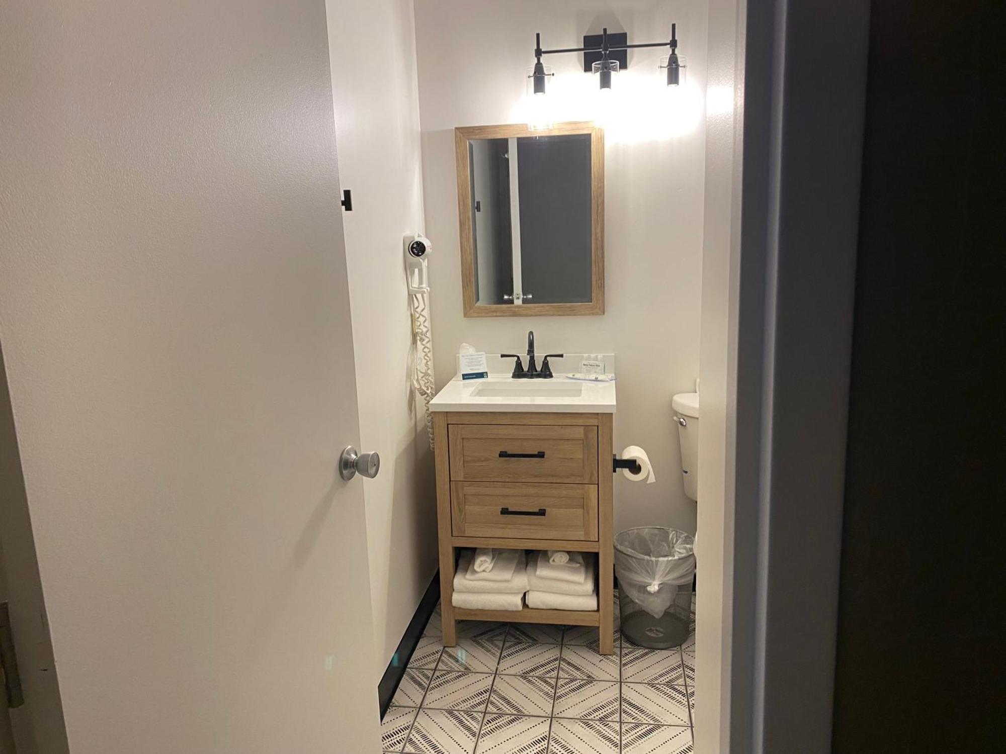 Rhinelander Quality Inn מראה חיצוני תמונה