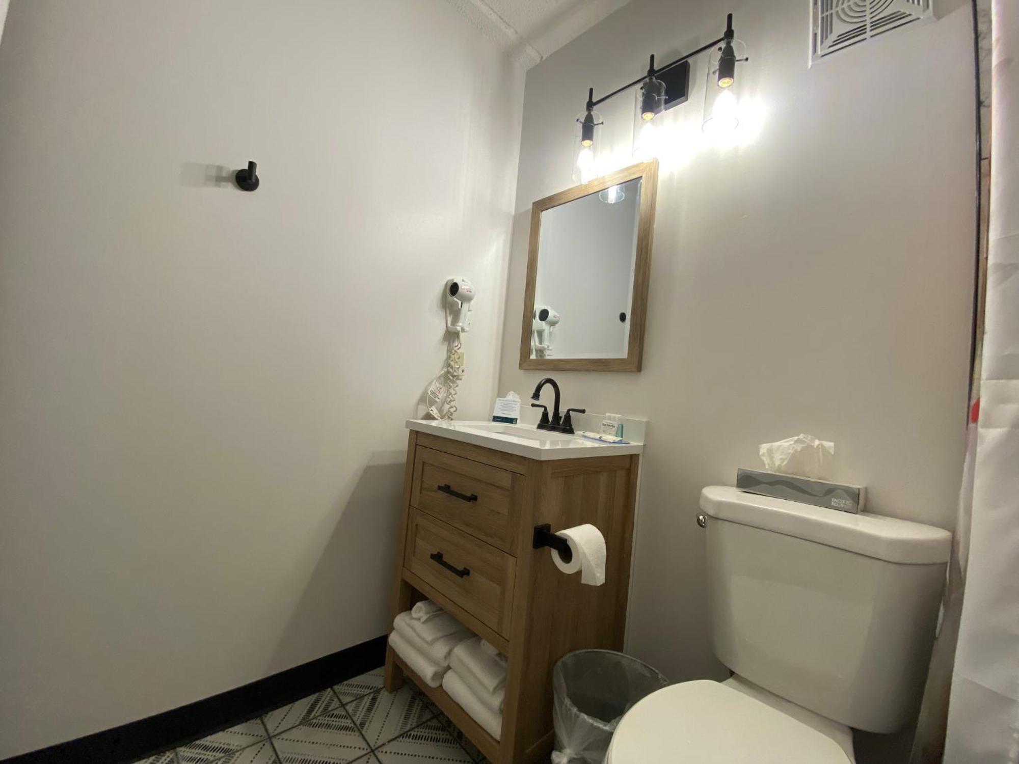 Rhinelander Quality Inn מראה חיצוני תמונה